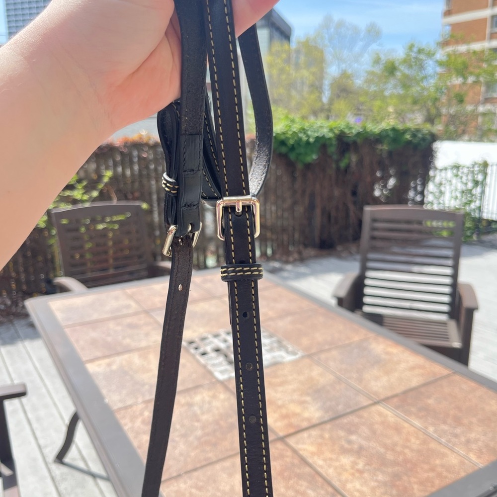 Dooney & Bourke Black GENUINE Leather Dillen Letter Carrier Purse - Picture 11 of 12